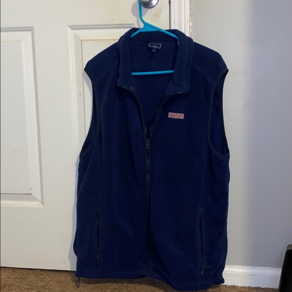 Vineyard Vines zip up vest size large